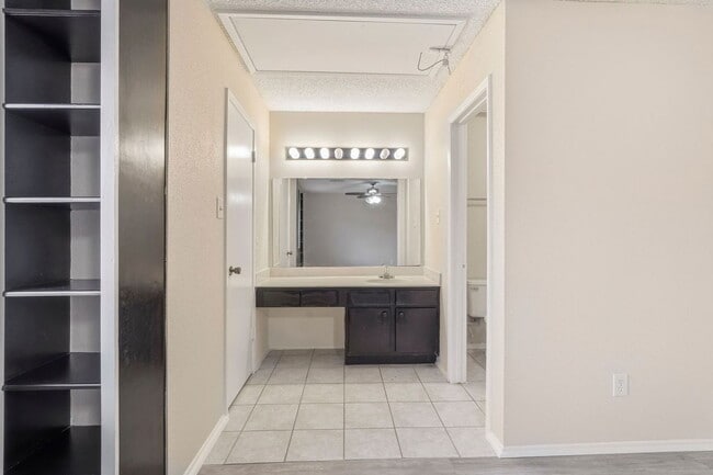 Building Photo - 3168 Windchase Blvd