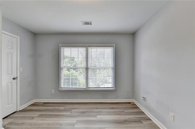 Building Photo - 7635 Harrogate Pl