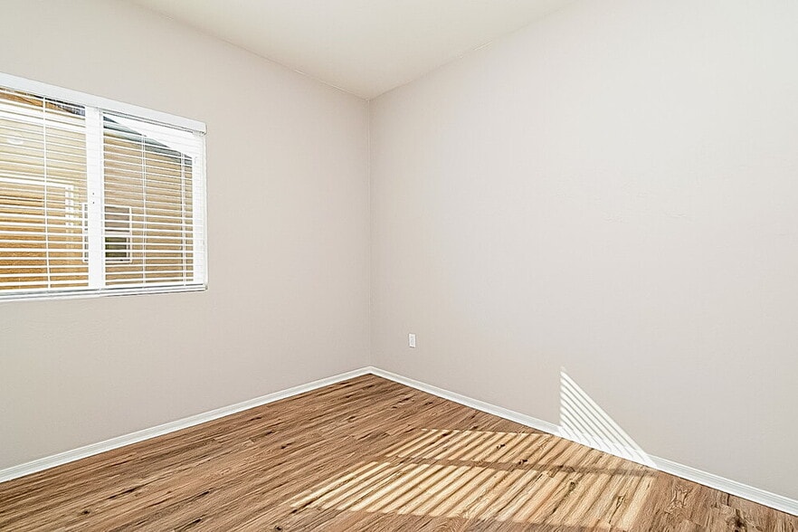 Building Photo - 8351 W Screech Owl Dr