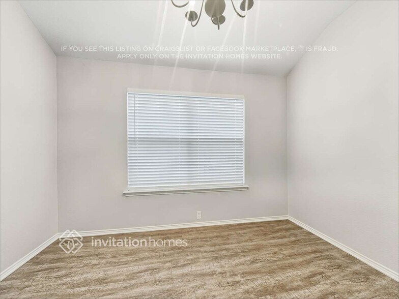 Building Photo - 2513 Tar Heel Dr