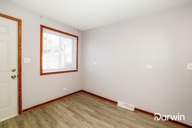 Building Photo - 4507 S Laporte Ave, Chicago, IL 60638