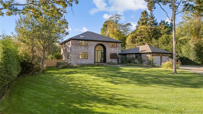 Building Photo - 15 Atterbury Rd