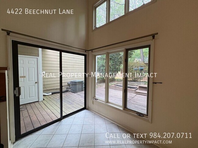 Building Photo - 4422 Beechnut Ln