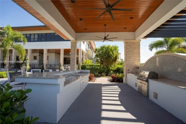 Building Photo - 9941 NW 86th Terrace