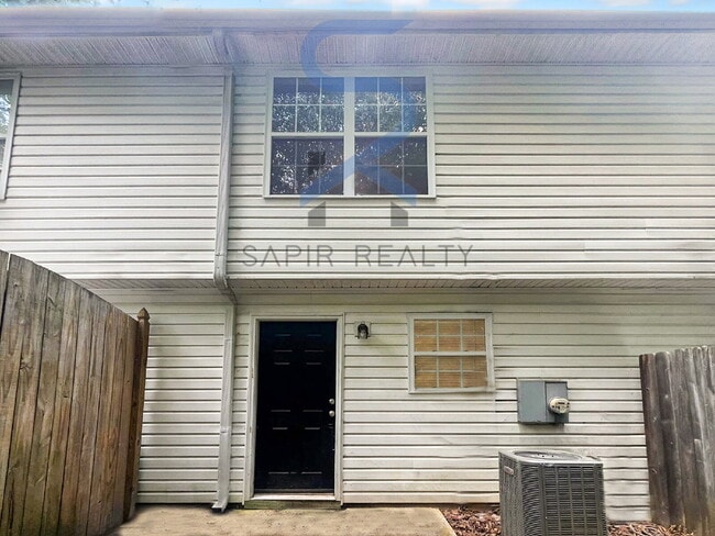 Building Photo - Move in before November 15th and choose yo...