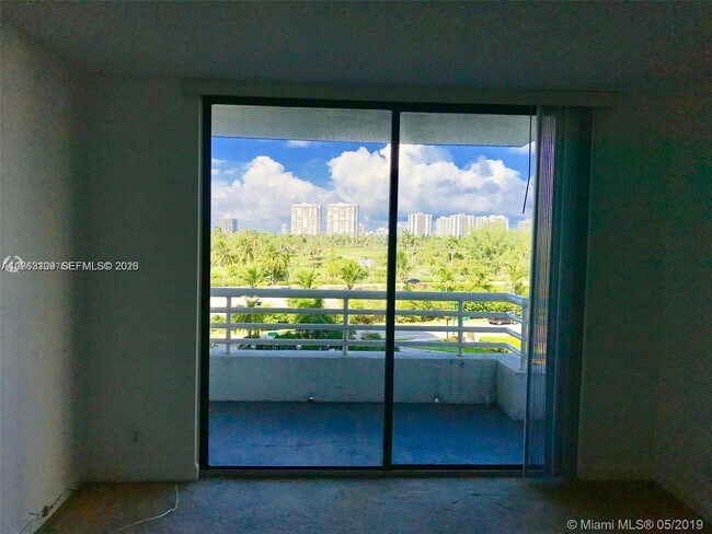 Building Photo - 3300 NE 192 St