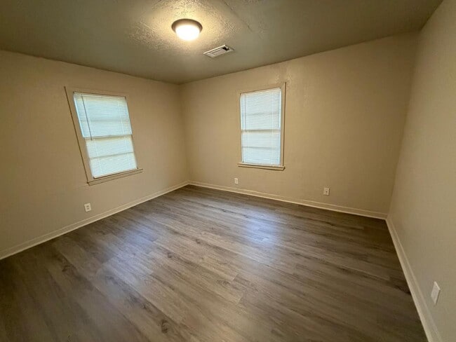 Building Photo - 3590 Kipling Dr