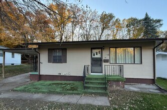 Building Photo - Quiet Cul-de-Sac Living in Council Bluffs