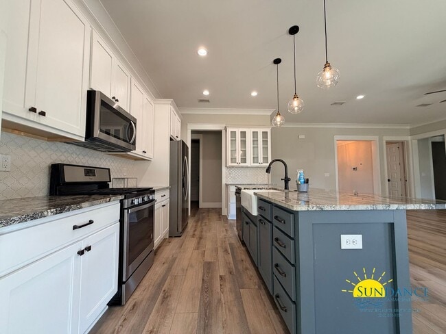 Building Photo - Elegant 4-Bedroom Home in Elliot Point with multiple neighborhood parks!