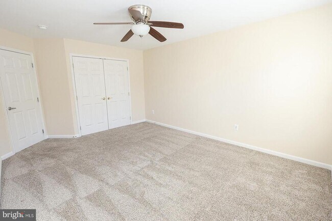 Building Photo - 23305 Hyacinth Ln