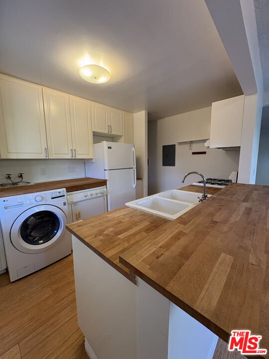 Building Photo - 748 E Kensington Rd