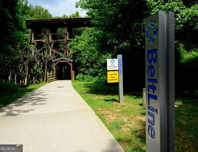 Building Photo - 282 Ardmore Cir NW