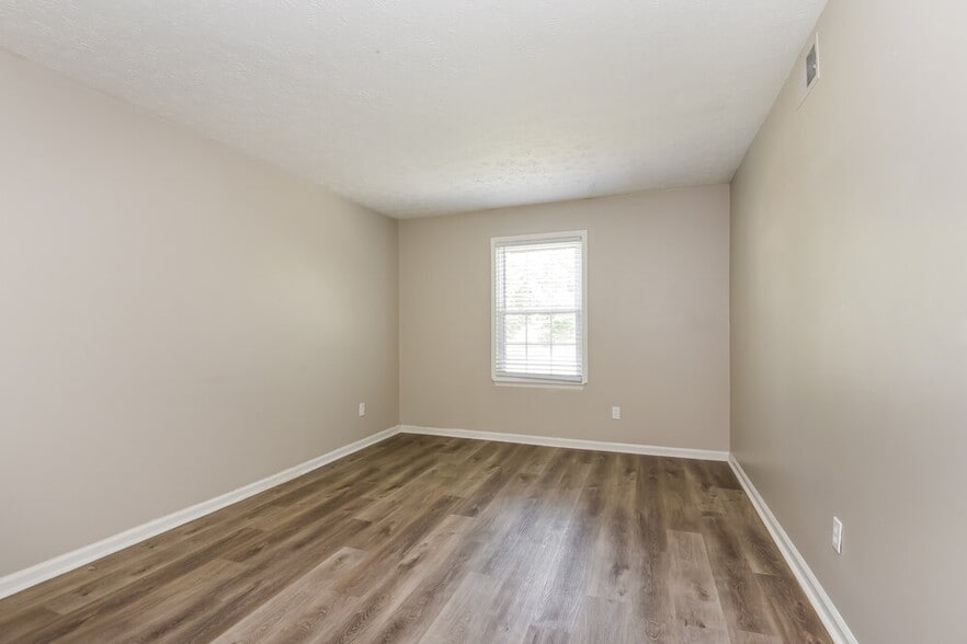 Building Photo - 10305 Virginia Pine Ln