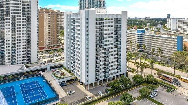 Building Photo - 1880 S Ocean Dr