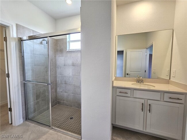 Building Photo - 2168 Dragonfruit Wy