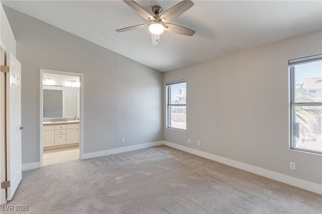 Building Photo - 20 Fantasia Ln