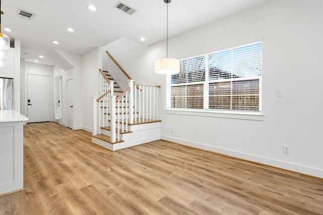 Building Photo - 1007 Mount Auburn Ave