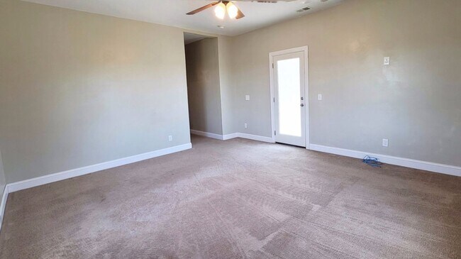 Building Photo - 255 Little Oak Island Dr