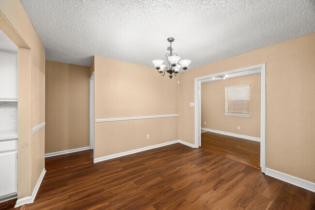 Building Photo - 1014 Three Forks Dr