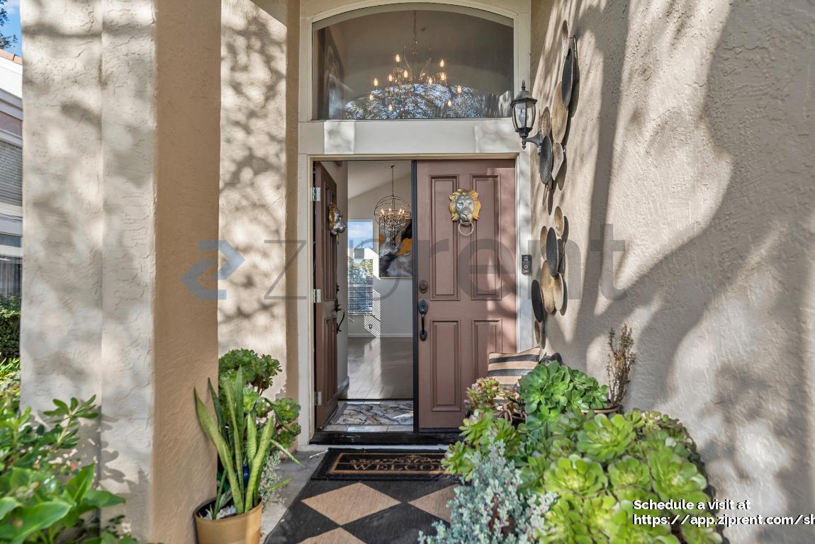 Building Photo - 2927 Sorrento Way