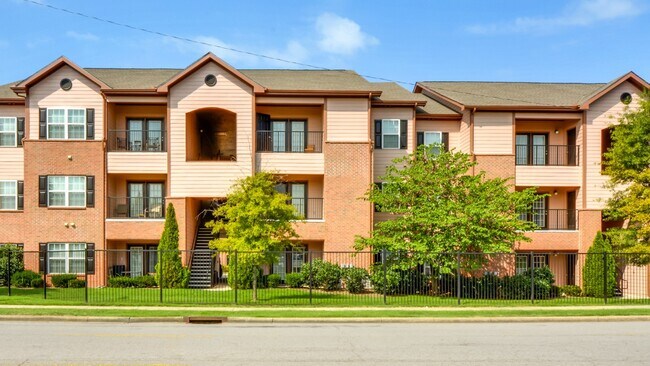 Building Photo - 377 Athens Way