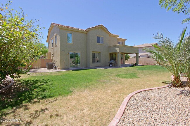Building Photo - 18560 E Strawberry Dr