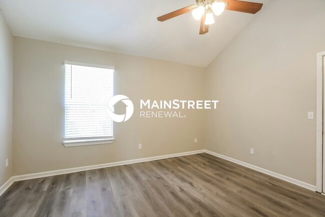 Building Photo - 3 Bedroom Pet-Friendly Home in Kansas City...