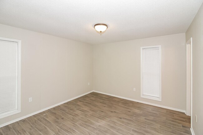 Building Photo - 5403 Clinchport Cir