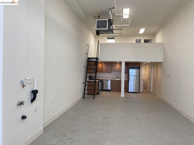 Building Photo - 1842 Foothill Blvd
