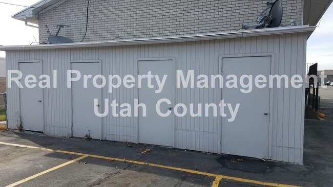 Building Photo - Orem 4-Plex