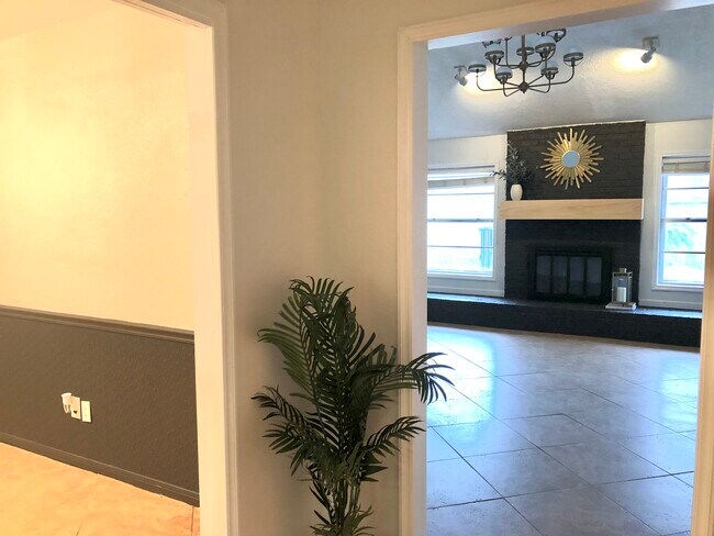 Building Photo - 11511 Kirkvalley Dr