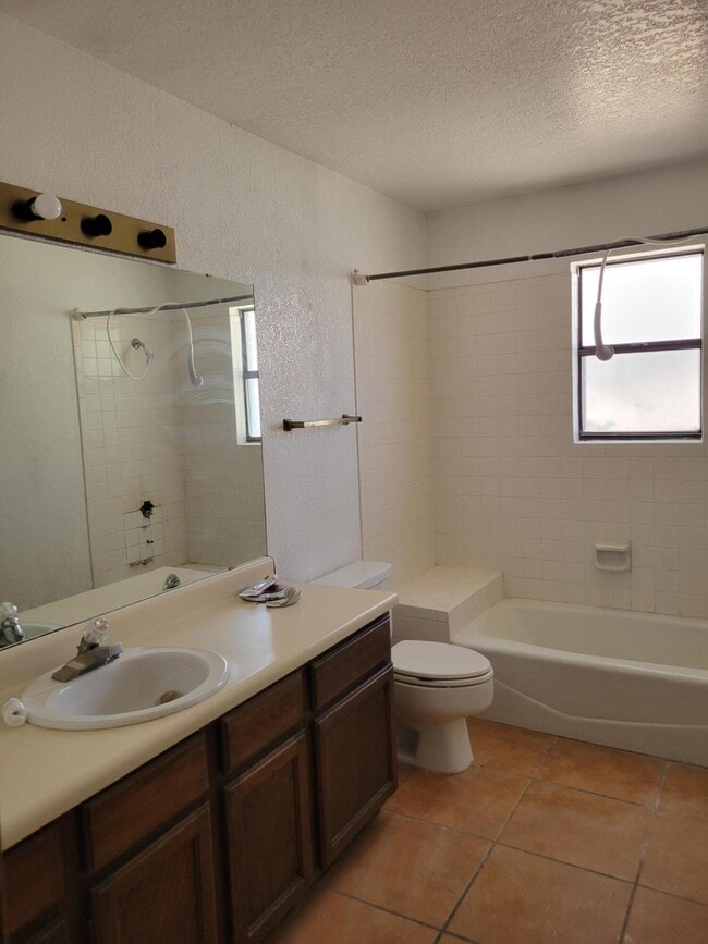 Building Photo - 5624 Spiritus Pl