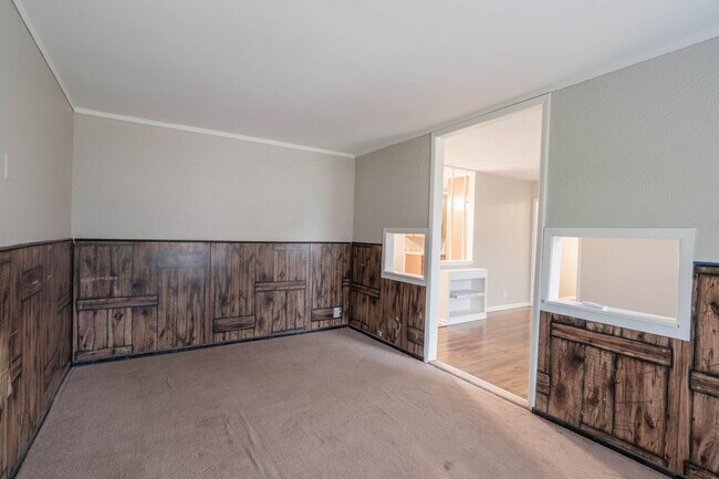 Building Photo - 3 Bed | 1 Bath in North Tulsa!