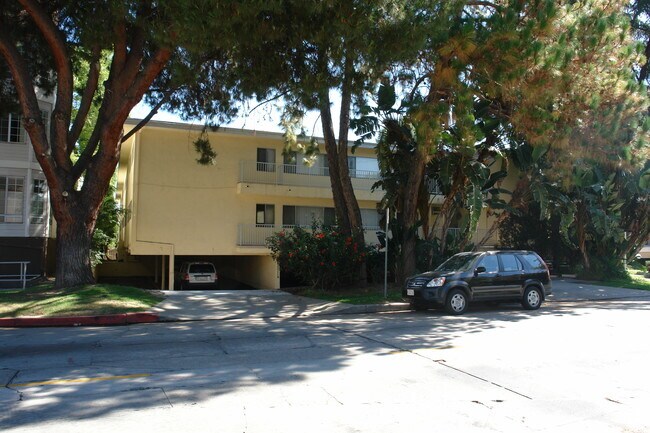 Building Photo - Dickens Apartments