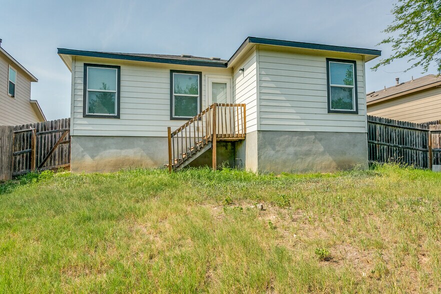 Building Photo - 5518 Salado Fls