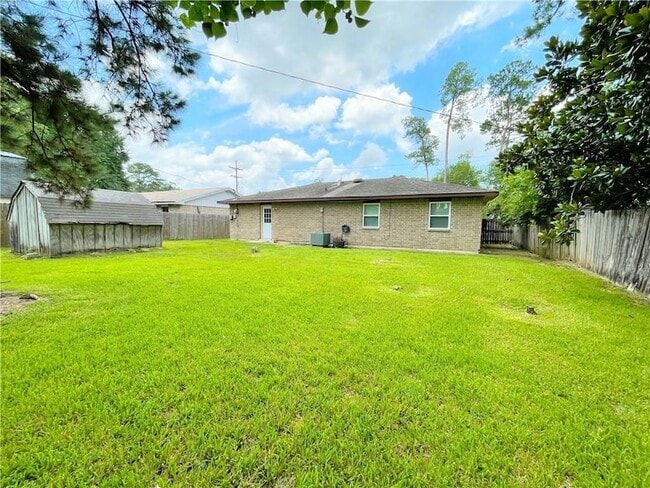 Building Photo - 1458 Fremaux Ave