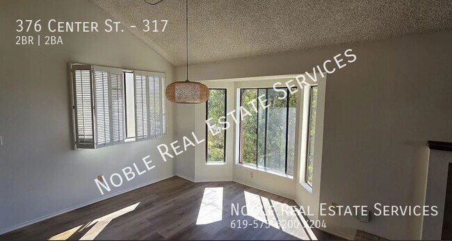 Building Photo - 376 Center St