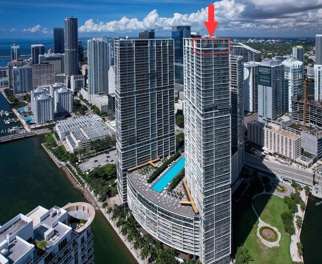 Building Photo - 465 Brickell Ave