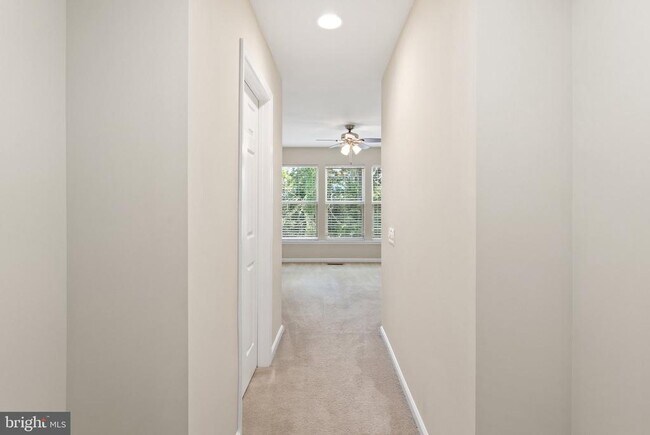 Building Photo - 42673 New Dawn Terrace