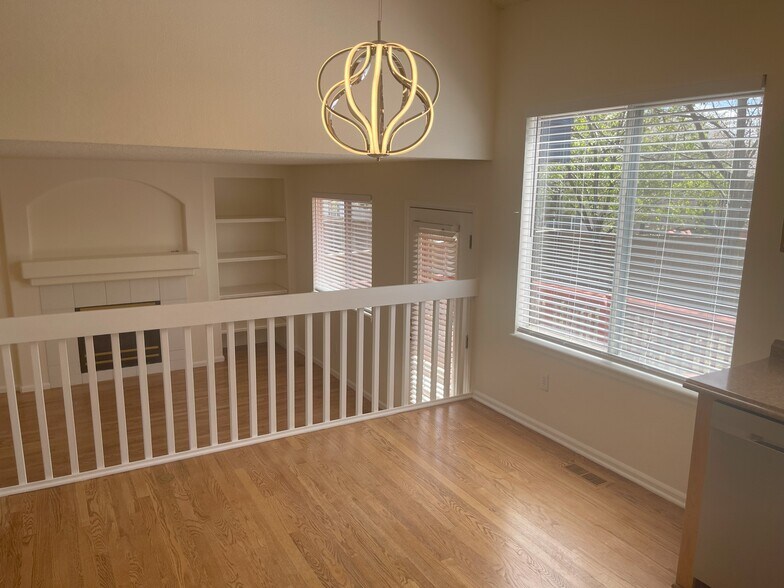 Building Photo - 9942 Sydney Ln