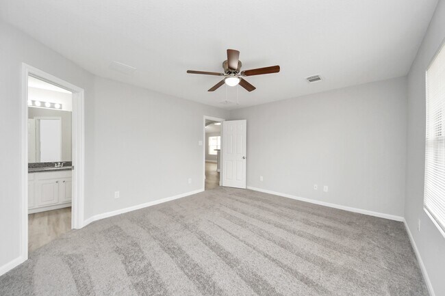 Building Photo - 19618 Beachy Ct
