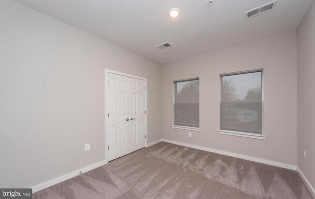 Building Photo - 3307 Demirel Way