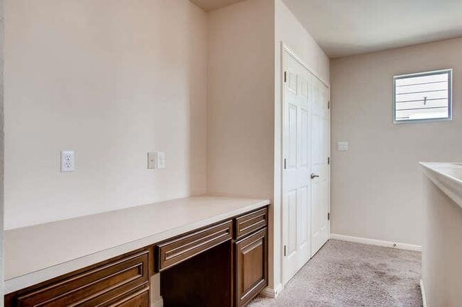 Building Photo - 1813 Carlson Dr