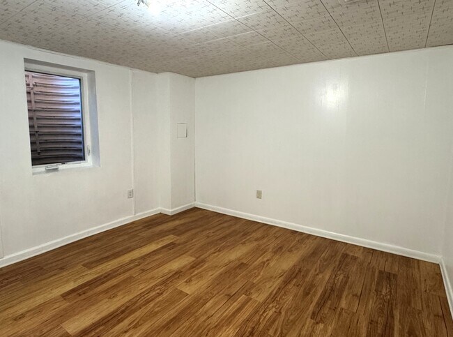 Building Photo - 12327 E Virginia Pl