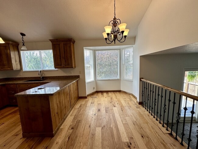 Building Photo - West Jordan