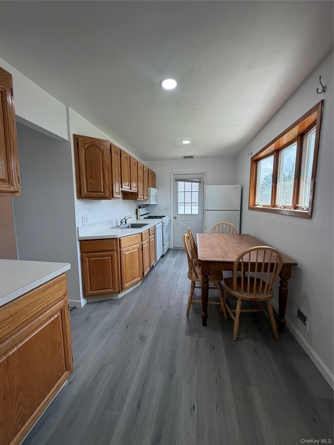 Building Photo - 3 Grand Haven Dr