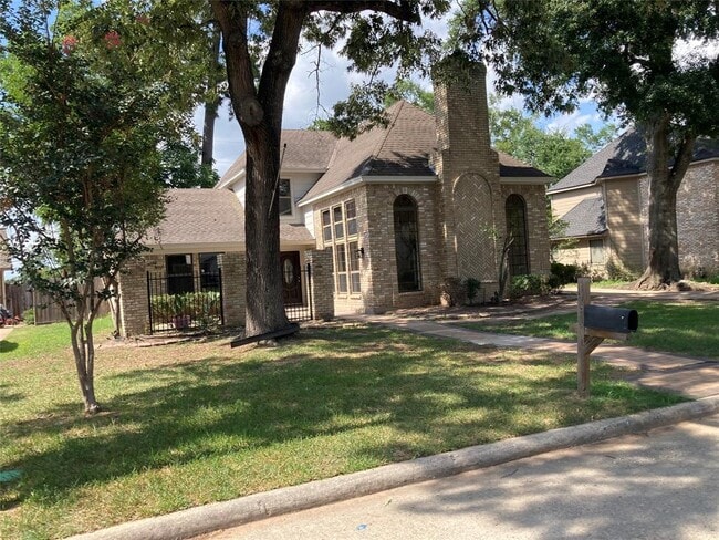 Primary Photo - 11618 Gatesden Dr