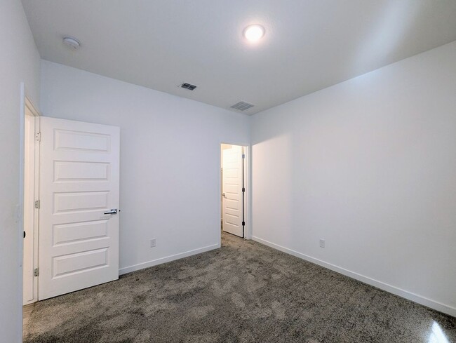 Building Photo - 4827 S 117th Ave