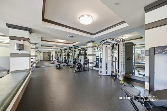 Building Photo - 2421 NE 65th St