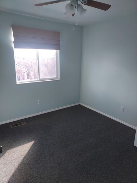 Building Photo - 2291 E 2900 N